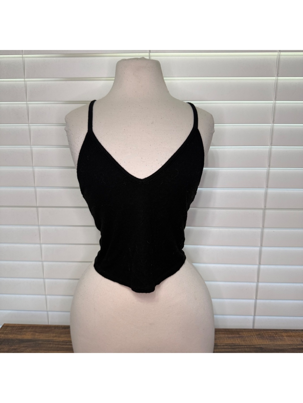 Bozzolo Black Cropped Tank Top Size Medium